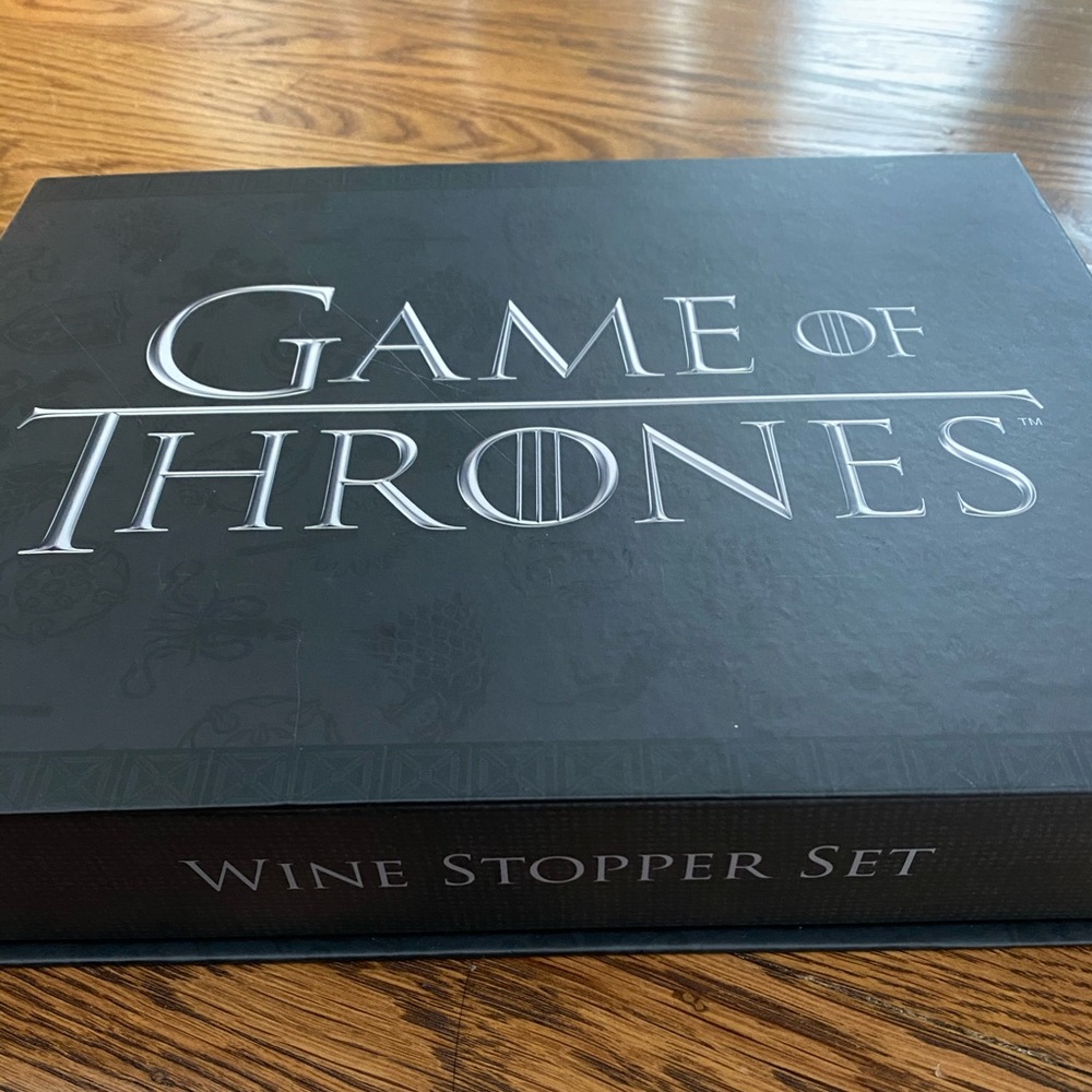 Brand new Game of Thrones wine stopper set